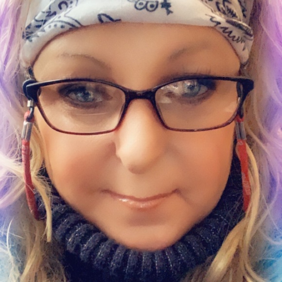 Meet your Posher, Donna - Picture 1 of 1